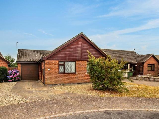 Bungalow for sale in Crostwick, Norfolk