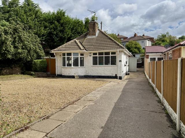 Bungalow for sale in Potters Corner, East Midlands