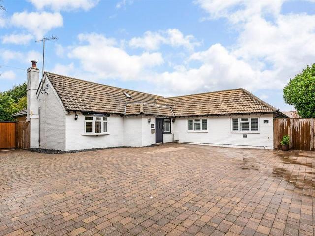 Bungalow for sale in Barnham, Arun