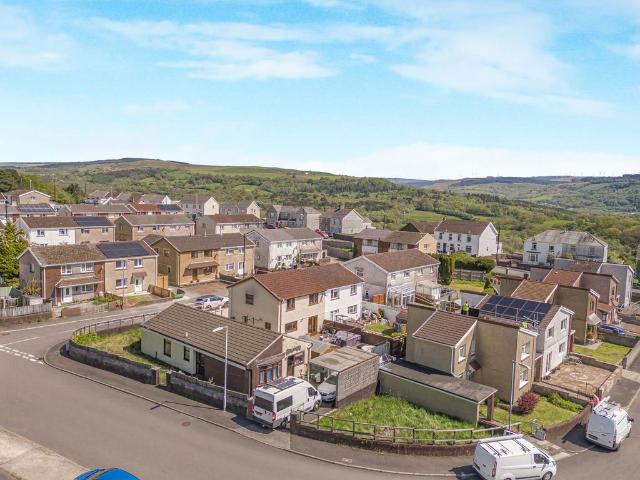 Bungalow for sale in Blaenhonddan, Cilfrew