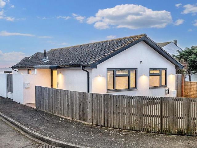 Bungalow for sale in Littlecote, West Sussex