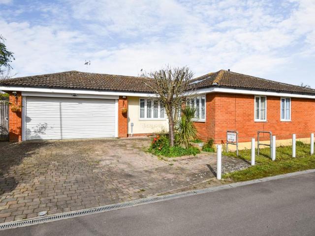 Bungalow for sale in Maldon, Essex