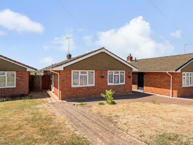 Bungalow for sale in Barton Stacey, Hampshire