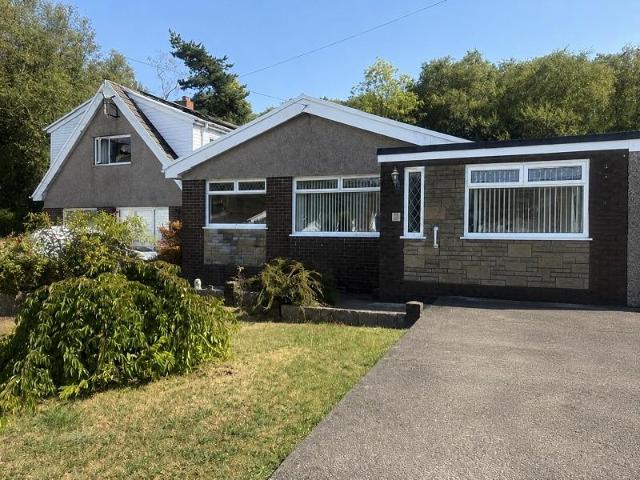 Bungalow for sale in Blaenhonddan, Bryncoch