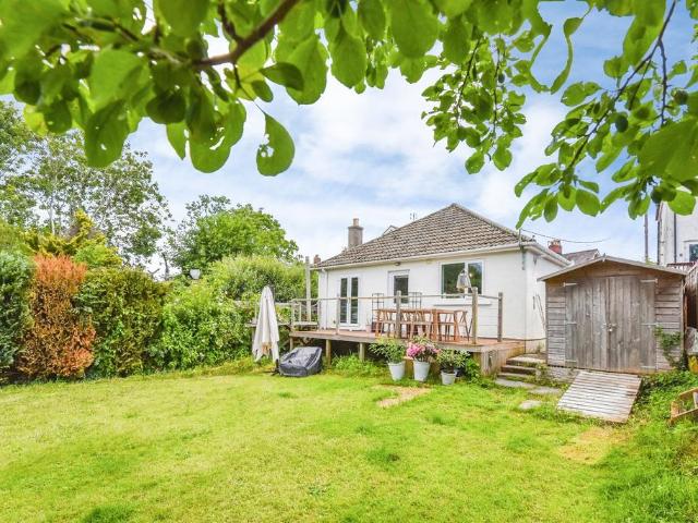 Bungalow for sale in Patterdown, Chippenham
