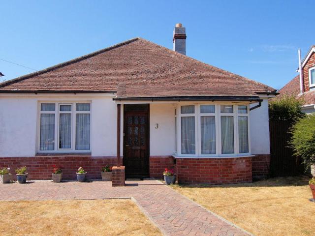 Bungalow for sale in Fareham, Hampshire