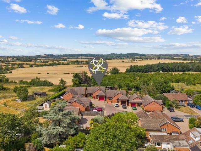 Bungalow for sale in Hampton, Crookhill