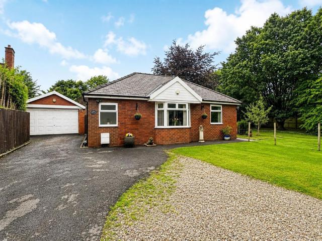 Bungalow for sale in Daisy Hill, Lee Bank