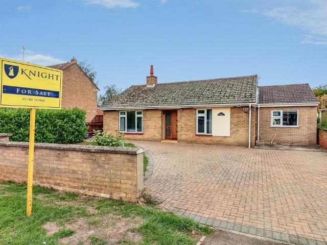 Bungalow for sale in Ryhall, Rutland