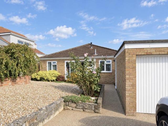 Bungalow for sale in Winford, Newchurch