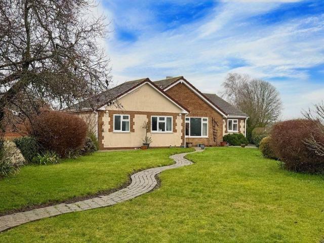 Bungalow for sale in Berrick Salome, Oxfordshire