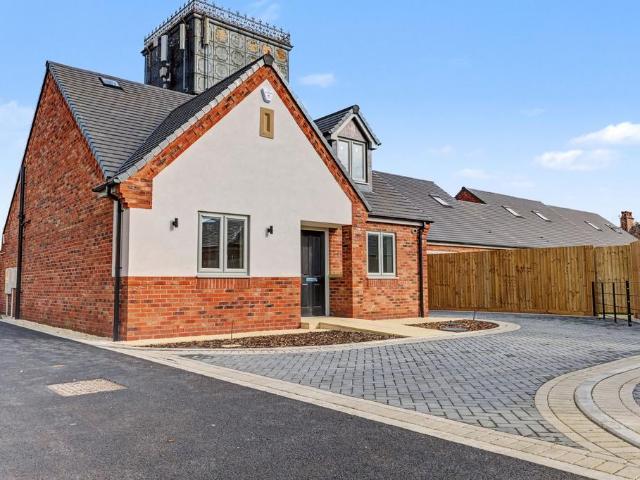 Bungalow for sale in Barton, Leicestershire