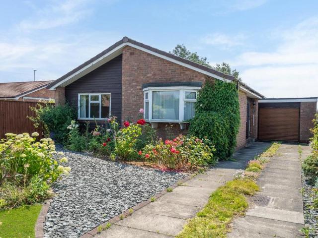 Bungalow for sale in Acomb Park, High Field