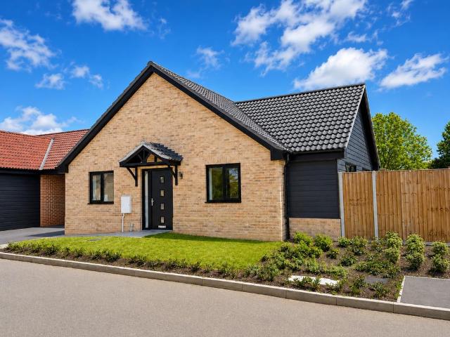 Bungalow for sale in Bedingfield, Suffolk
