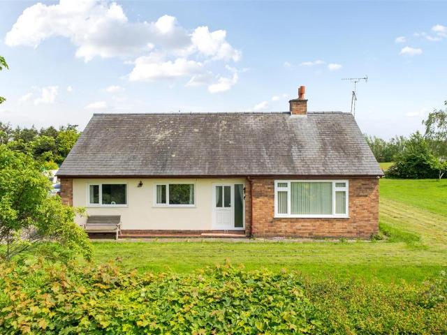 Bungalow for sale in Rhosywaun, Chirk