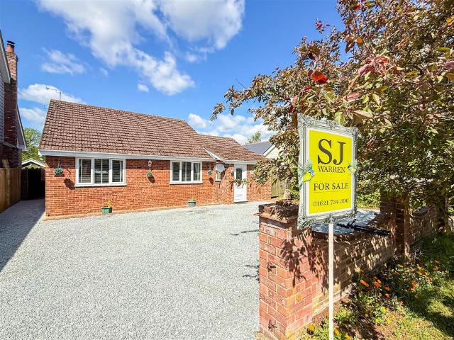 Bungalow for sale in St Lawrence, Maldon