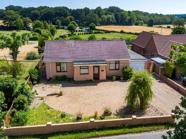 Bungalow for sale in Comers, Norfolk