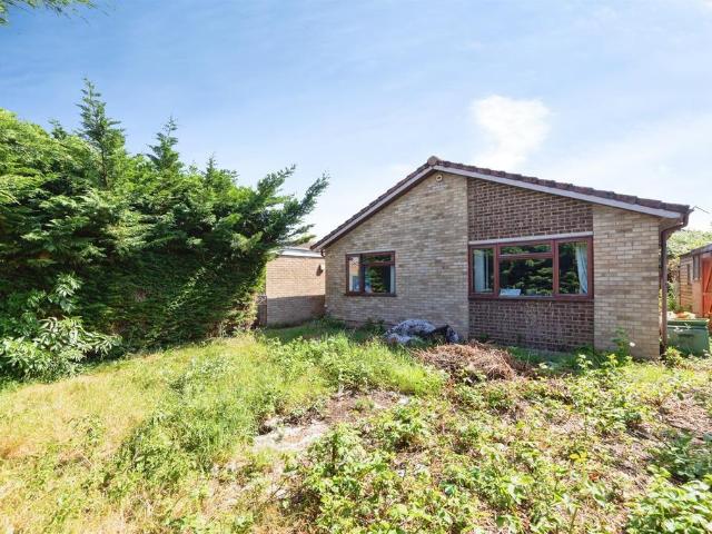 Bungalow for sale in Stotfold, Bedfordshire