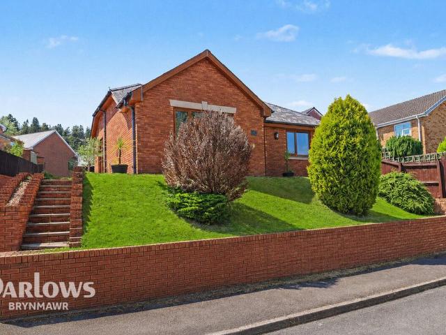 Bungalow for sale in Waundeg, Sirhowy