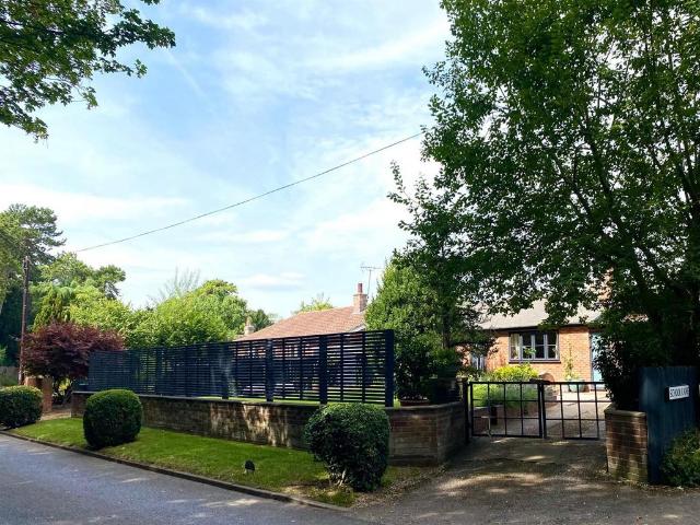 Bungalow for sale in Alverton, East Midlands