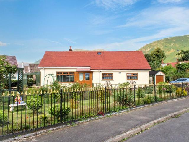 Bungalow for sale in Tillicoultry, Scotland