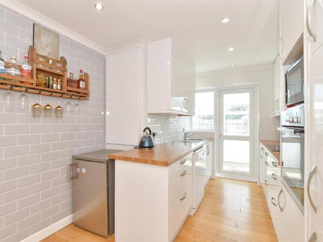 Bungalow for sale in Bolton Low Houses, Hampshire