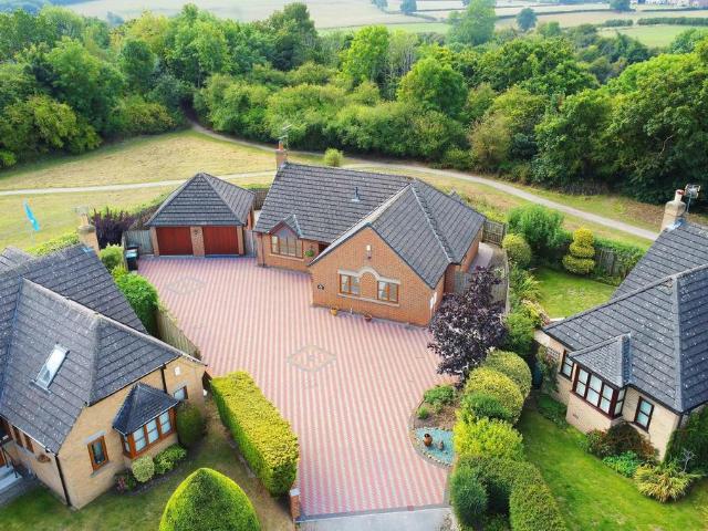 Bungalow for sale in Calcutt, Knaresborough