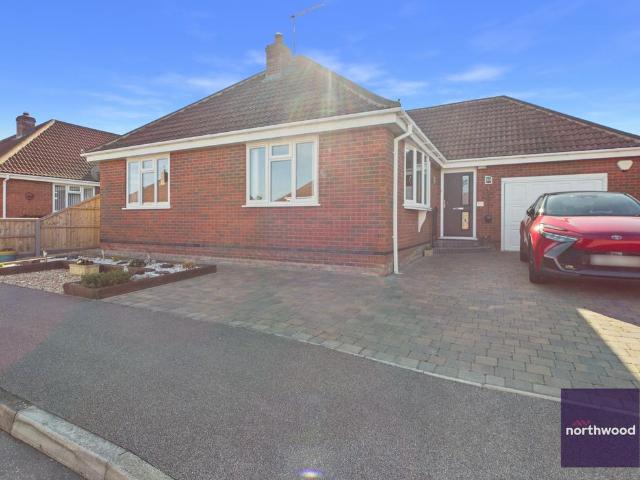 Bungalow for sale in Sutton-on-Sea, East Lindsey