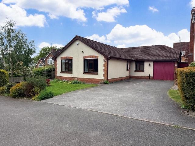 Bungalow for sale in Blount's Green, Beamhurst