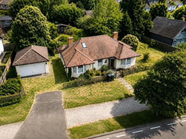 Bungalow for sale in Wye, Bridgefield