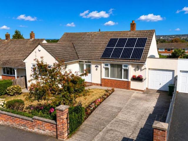 Bungalow for sale in Weston-super-mare, North Somerset