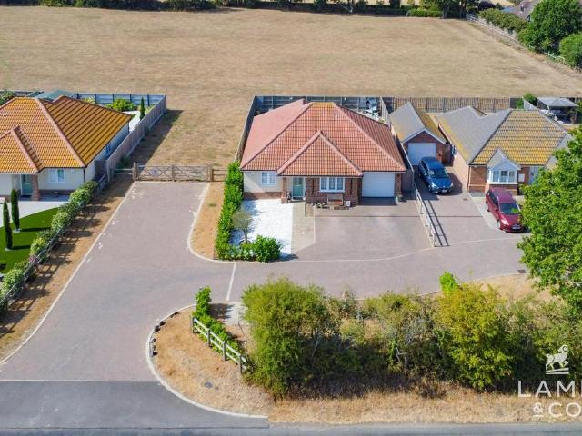 Bungalow for sale in Weeley, Dale Hill