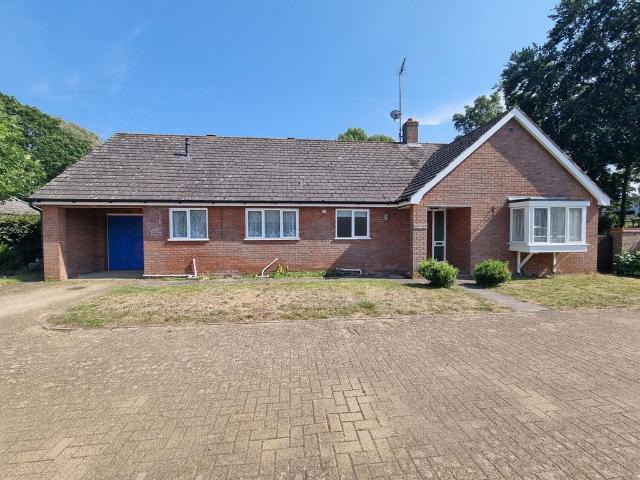 Bungalow for sale in Eastbridge, Suffolk
