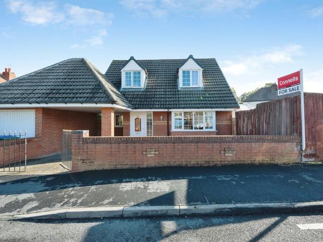 Bungalow for sale in Langley Village, Sandwell