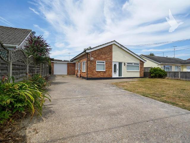 Bungalow for sale in Inworth, Fordham Heath