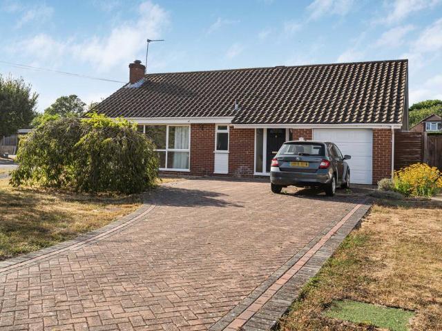 Bungalow for sale in Pachesham Park, Surrey