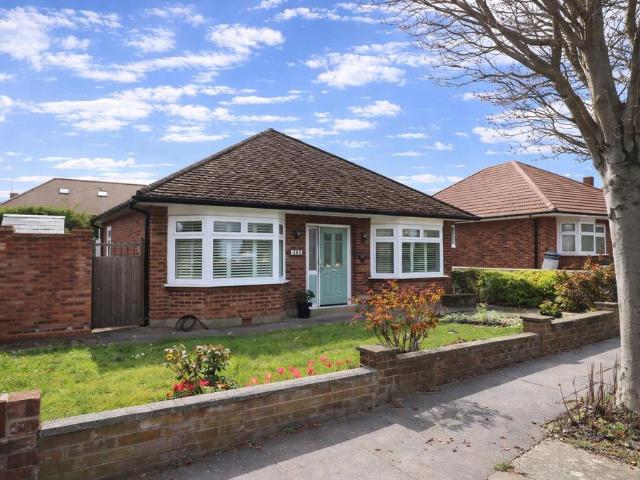 Bungalow for sale in Goddington, Greater London