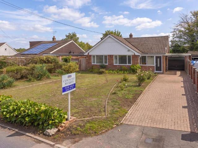 Bungalow for sale in Chart Sutton, Maidstone