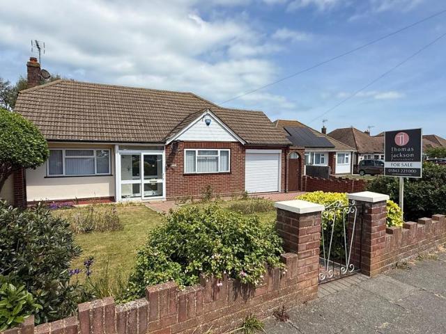 Bungalow for sale in East Cliftonville, Acol