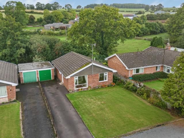 Bungalow for sale in Pencombe with Grendon Warren