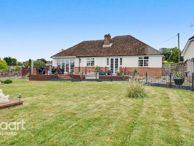 Bungalow for sale in Longfield and New Barn, Monks Orchard