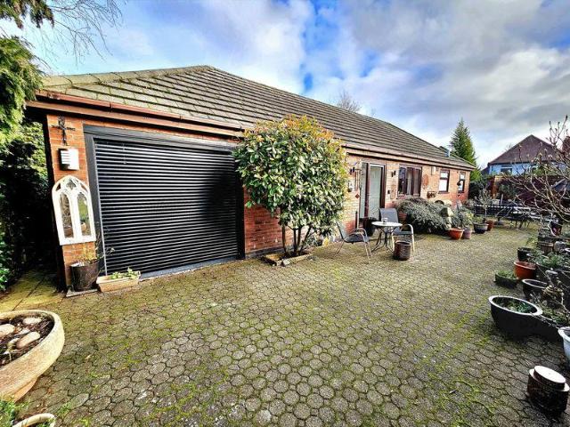 Bungalow for sale in Sutton Coldfield, West Midlands