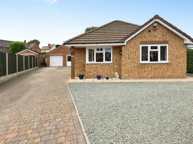 Bungalow for sale in Caldermill, East Midlands