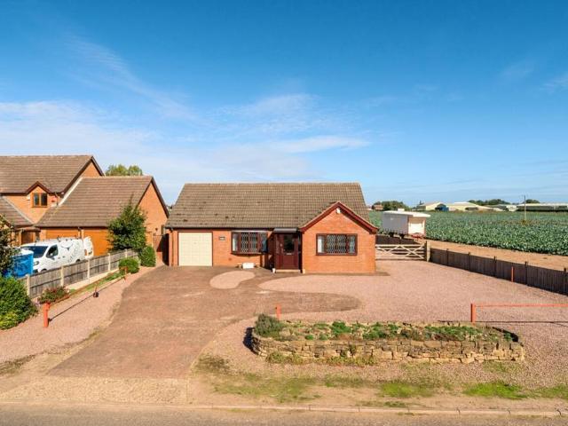 Bungalow for sale in Gosberton Clough, Lincolnshire