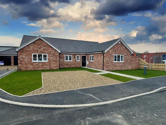 Bungalow for sale in Barway, Cambridgeshire