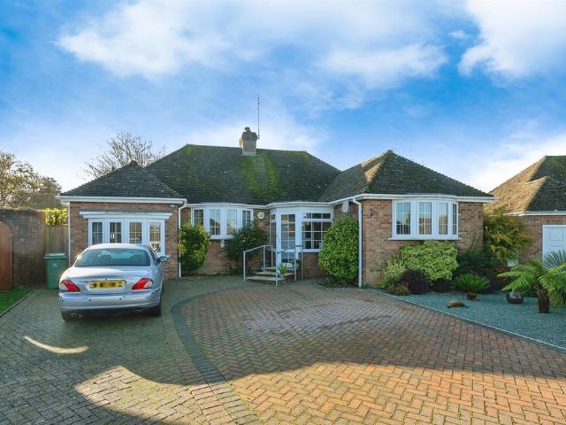 Bungalow for sale in Broad Oak, Rother
