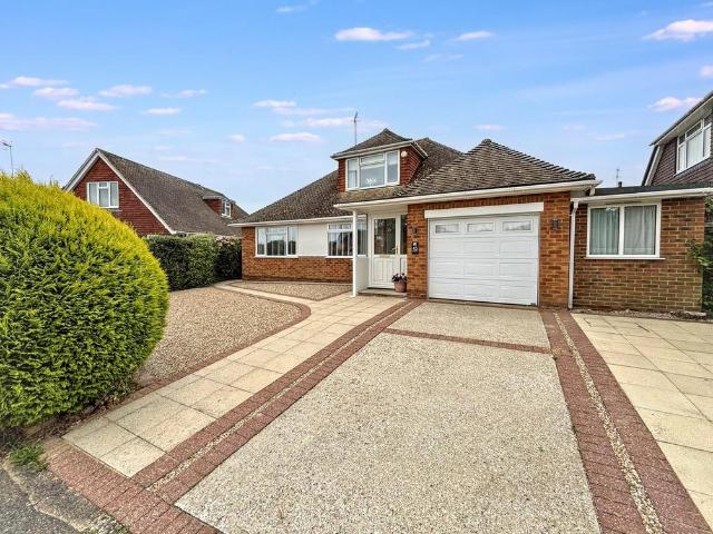 Bungalow for sale in Little Common, Heathlands