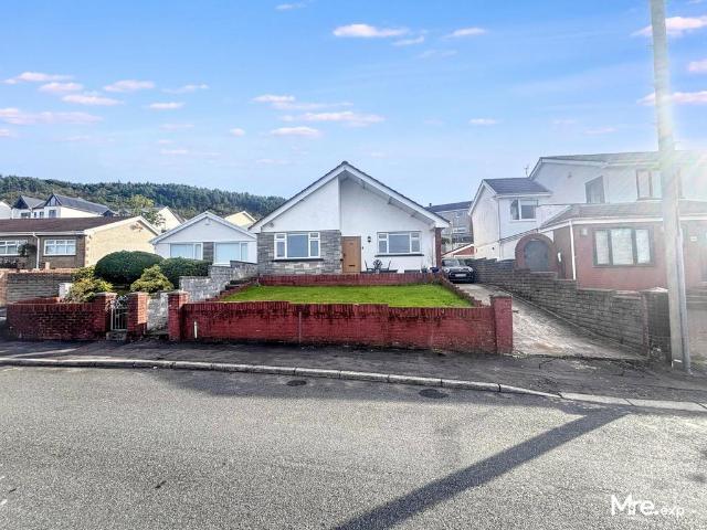 Bungalow for sale in Baglan