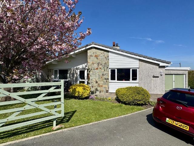 Bungalow for sale in Trearddur, Wales