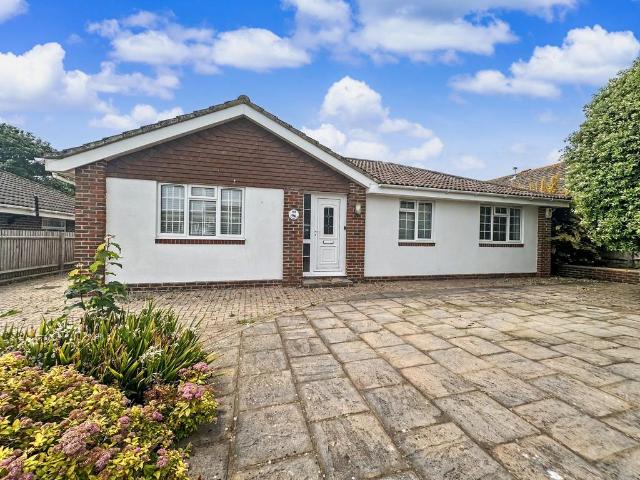 Bungalow for sale in Peacehaven, Iford